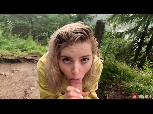 ❤️ Batang babae swallows cum pagkatapos ng isang pampublikong blowjob - Eva Elfi ❤  Sex sa amin ﹏